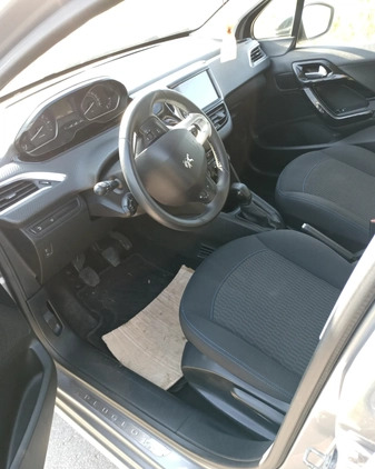 Peugeot 208 cena 29500 przebieg: 40000, rok produkcji 2019 z Skaryszew małe 232